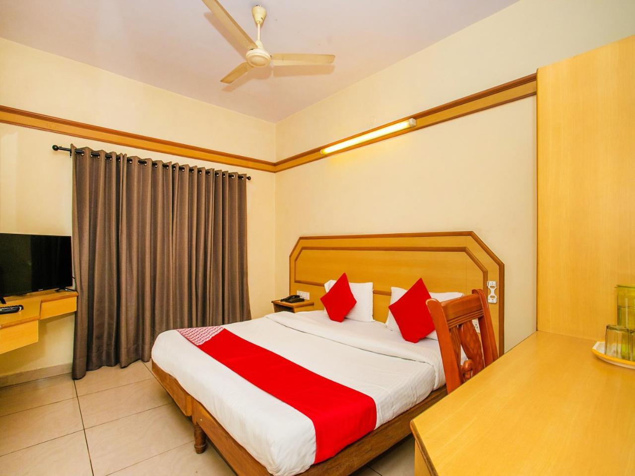 Oyo 649 Hotel Ajantha Trinity Inn Bangalore Exterior photo