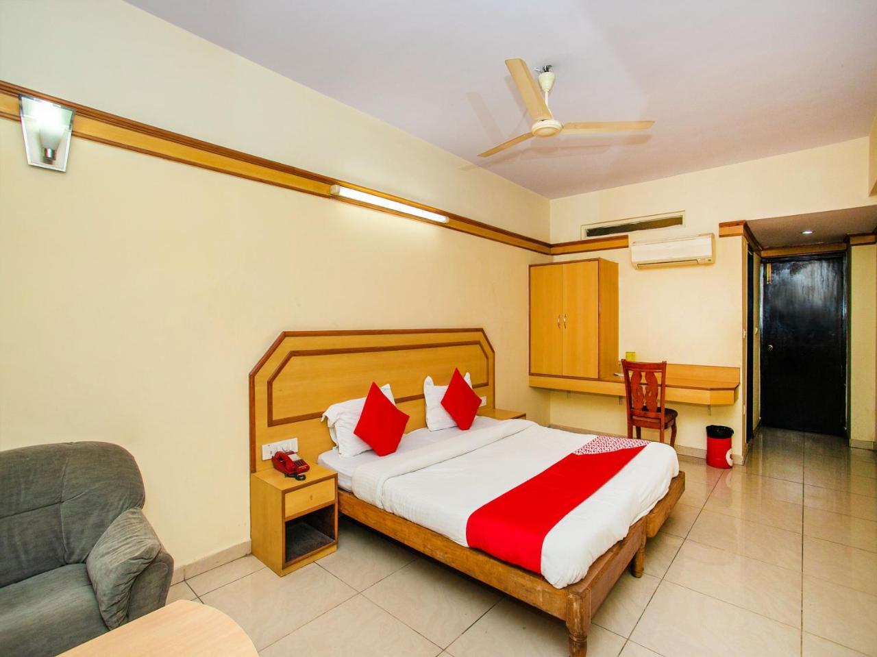 Oyo 649 Hotel Ajantha Trinity Inn Bangalore Exterior photo